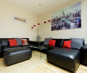 select service apartments Leeds United Kingdom