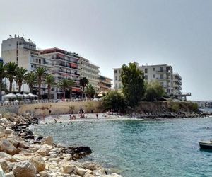 Paris Spacious Beach Apartment Loutraki Greece
