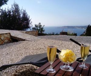 Peaceful Villa with Garden in Afionas Agios Georgios Pagon Greece