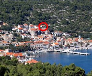 Apartments with a parking space Vis - 8531 Vis Croatia