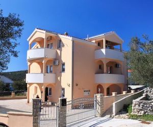 Apartments with a parking space Vinisce (Trogir) - 8660 Vinisce Croatia