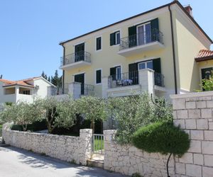 Apartments Villa Muškat Supetar Croatia