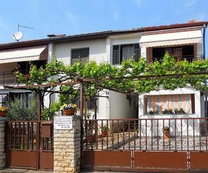 Apartments with a parking space Porec - 7033 Spadici Croatia