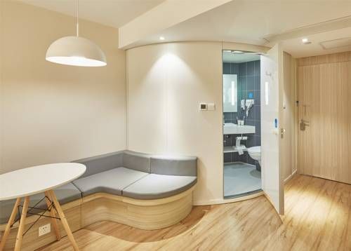 Hotel Photo 6