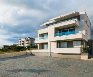 Apartments with a parking space Novalja (Pag) - 11775 Novaglia Croatia