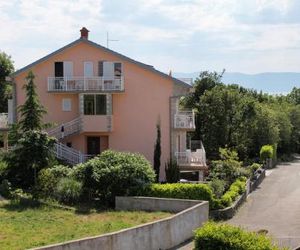 Apartments and rooms with parking space Njivice (Krk) - 5398 Njivice Croatia