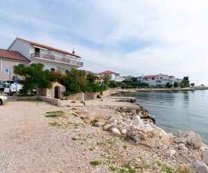 Apartment Mandre 4101a Kolan Croatia