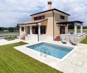 Family friendly house with a swimming pool Kanfanar (Central Istria - Sredisnja Istra) - 7330 Kanfanar Croatia