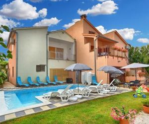 Apartments Vili 351 Fazana Croatia