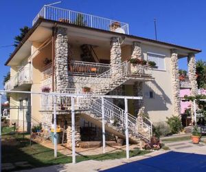 Apartments with a swimming pool Valbandon (Fazana) - 7257 Fazana Croatia