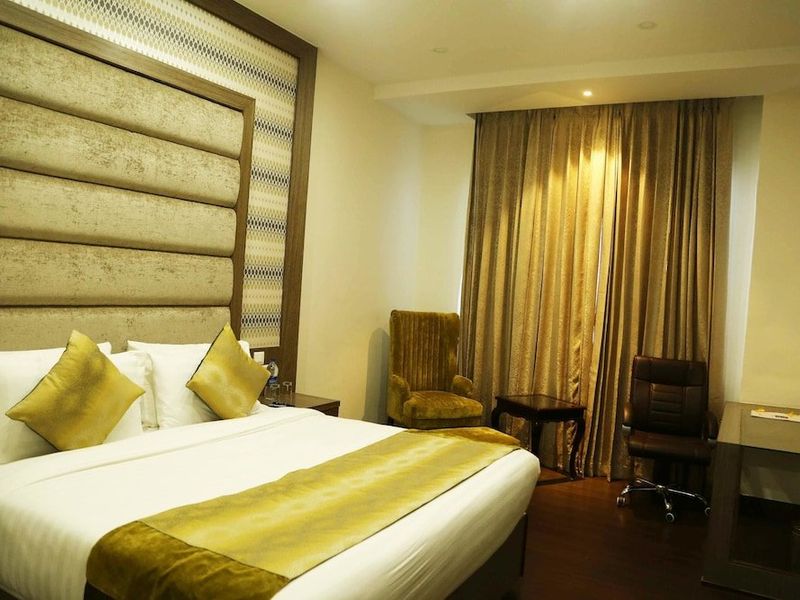 Hotel Photo 1
