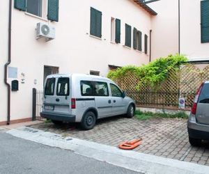 La Casetta Con La Porta Verde Rimini Italy