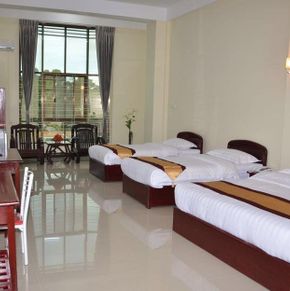 NearBy Hotel
