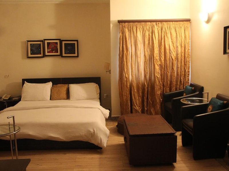 Hotel Photo 1