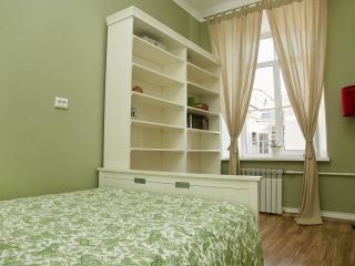 Nevsky 40 / White