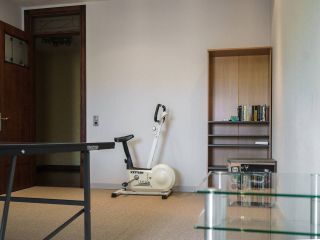 Three-bedroom, 4100 sq ft flat in Benoit building