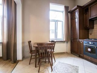 Avrora 3BR Apartment