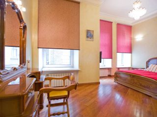 Apartment on Kirochnaya 22