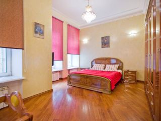 Apartment on Kirochnaya 22