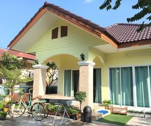 Baan Tong Suk Bangsaen Bang Saen Thailand