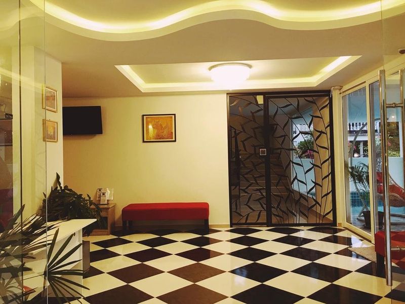 Hotel Photo 6