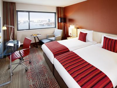 Mövenpick Hotel Amsterdam City Centre