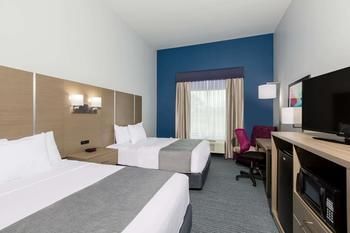 Days Inn & Suites by Wyndham Houston NW Cypress