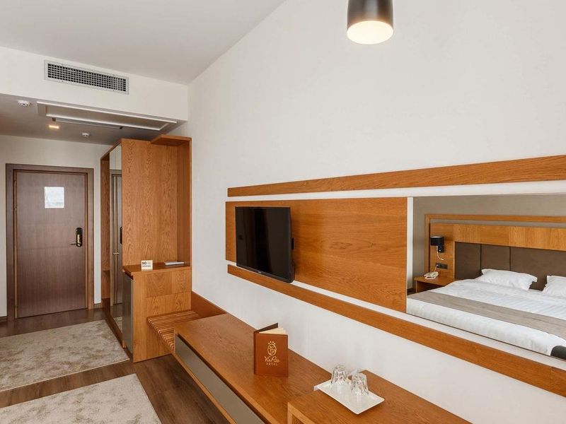 Hotel Photo 5