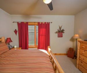 Baraboo Lodge Four-Bedroom Holiday Home McHenry United States