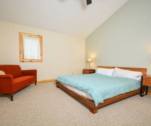 Valley Lodge Five-Bedroom Holiday Home McHenry United States