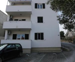 Apartments with a parking space Supetar (Brac) - 12489 Supetar Croatia