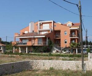 Apartments with a parking space Novalja (Pag) - 3299 Novaglia Croatia