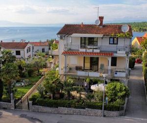 Apartments and rooms with parking space Njivice (Krk) - 408 Njivice Croatia