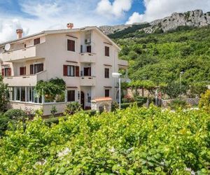 Apartments with a swimming pool Baska (Krk) - 5354 Baska Croatia