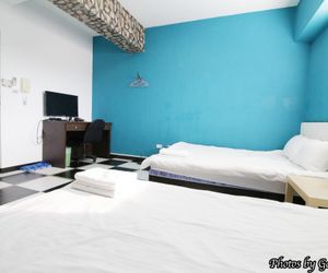 Taichung Mr. Calf House Hostel Standard 4-Pax Room1 - 1 min to night market 7 min to train station Taichung City Taiwan