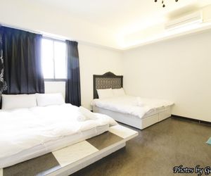 Taichung Mr. Calf House Hostel Standard 4-Pax Room3 - 1 min to night market 7 min to train station Taichung City Taiwan