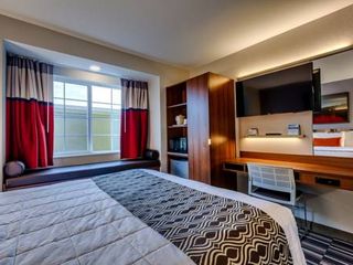 Фото отеля Microtel Inn & Suites by Wyndham Niagara Falls