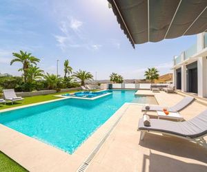 Cozy Villa in Torremendo with Private pool San Miguel Spain