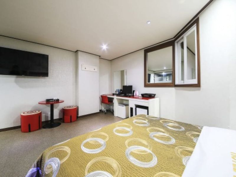 Hotel Photo 8