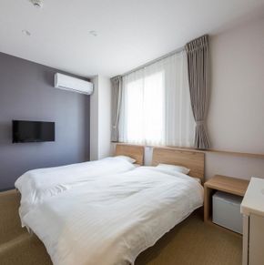 NearBy Hotel