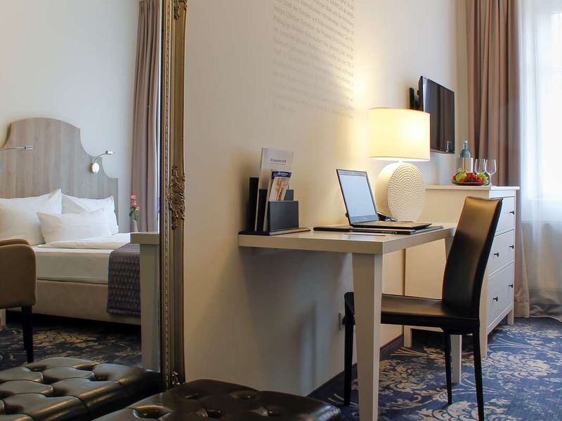 Hotel Photo 6