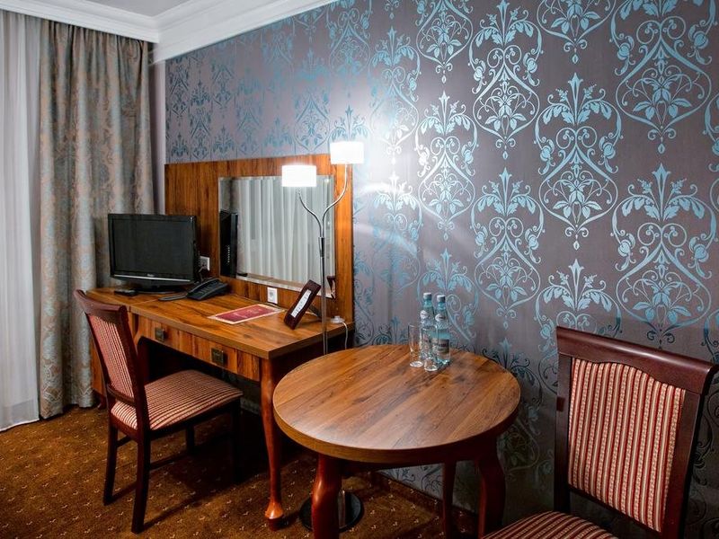Hotel Photo 6