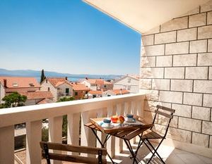 Davorka Apartments Bol Croatia