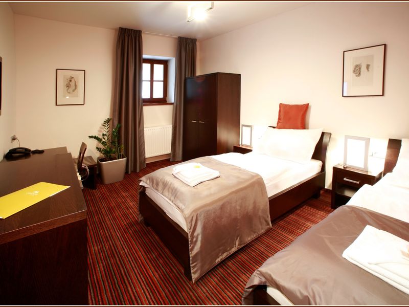 Hotel Photo 1