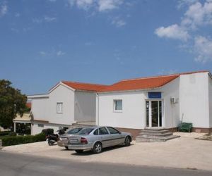 Apartment Mandre 6456b Mandre Croatia