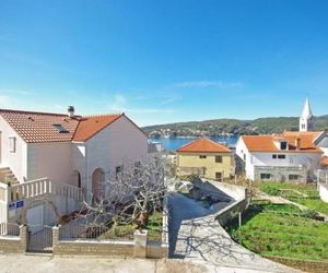 Apartments Villa Rose Sumartin Croatia