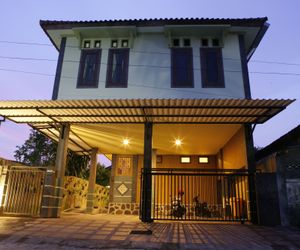 OYO 1787 Sekardiyu Residence Mataram Indonesia