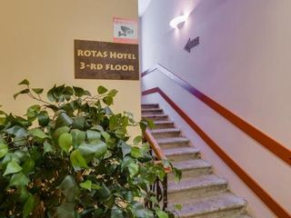 ROTAS на Красноармейской ЭКОНОМ (душ)