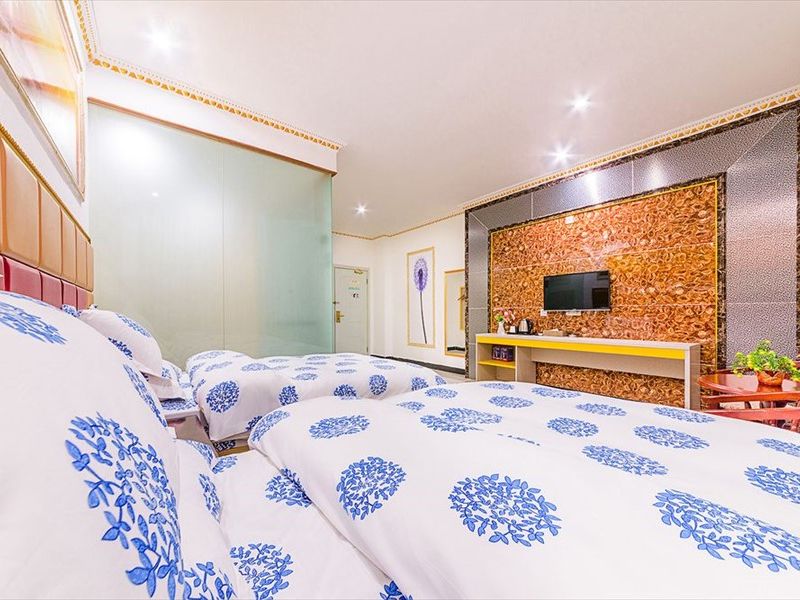 Hotel Photo 5