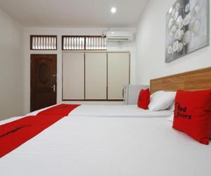 RedDoorz Plus near Plaza Indonesia Jakarta Indonesia